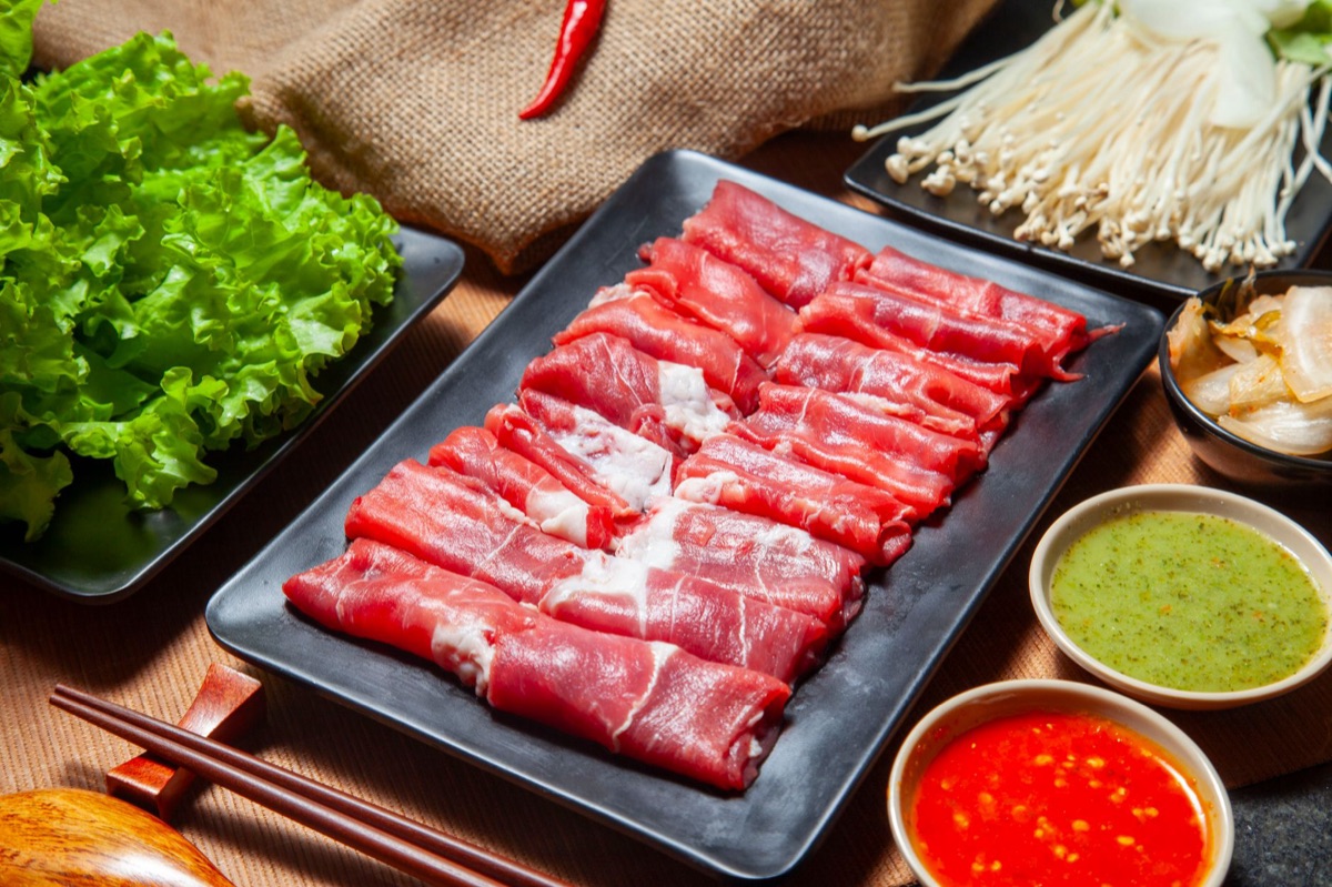 La grâce du lent : des ingrédients pour une soupe chinoise traditionnelle