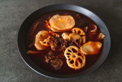 Sichuan vs Beijing: 2 Tteokbokki Styles Meet Global Palates