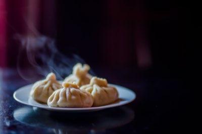 2 Culturas, 1 Prato: Tteokbokki em Diferentes Territórios