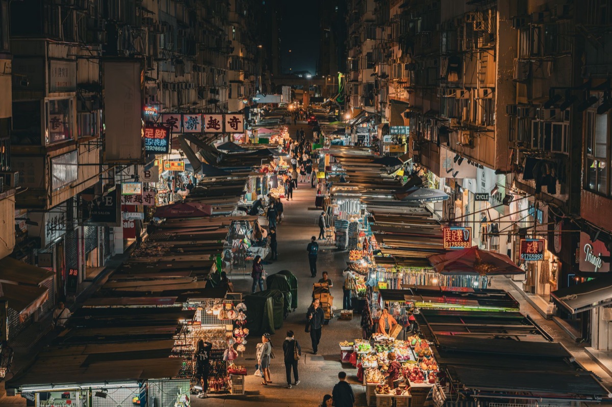 cidade chinesa com mercado de comidas